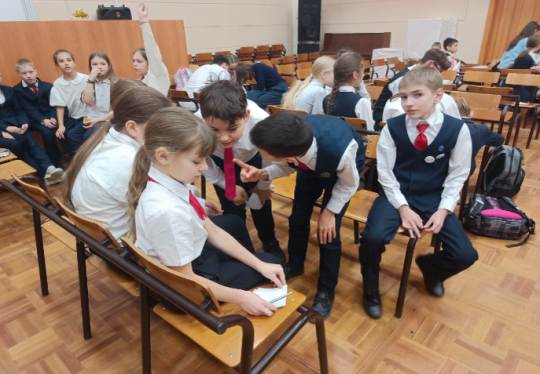 Дружить здорово.